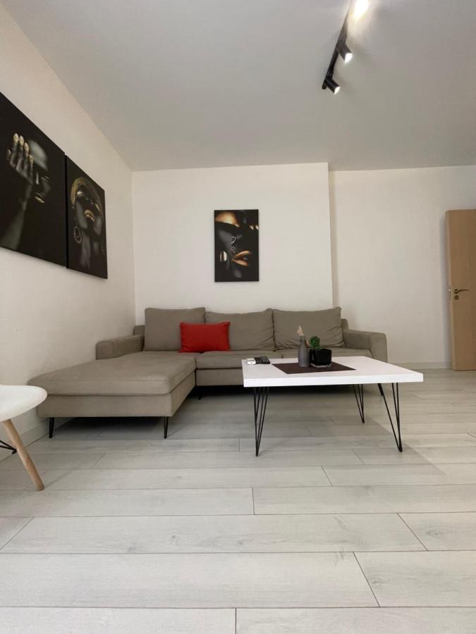 Your Apartment Tirana City Centre エクステリア 写真